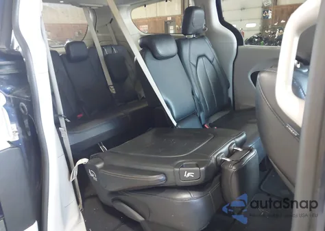 2019 Chrysler Pacifica Touring L from USA, damaged, VIN 2C4RC1BG1KR555319